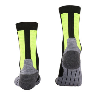Quick Dry Sport <b>Socks</b> Nylon Cycling Grip <b>Socks</b> Durable Cycling <b>Socks</b> <b>Polyester</b> Cycling <b>Socks</b> For Men - Product Image 2