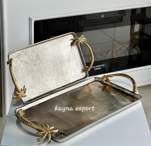 Plateau décoratif rectangulaire avec poignées en laiton en forme de palmier, style côtier, plateau de service artisanal en métal - Product Image 2