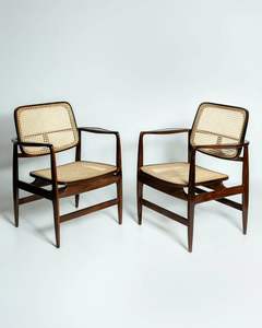 Sillón de Madera de Teca Sólida de Estilo Vintage con Asiento y Respaldo de Ratán Tejido a Mano, Cómodo Soporte para Brazos, Sillón Clásico Artesanal - Product Image 1