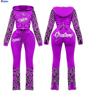 Conjunto Deportivo Personalizado para Mujer, Sudadera Corta Moderna con Cierre Trasero, Logotipo Personalizado, Conjunto Deportivo de 2 Piezas con Estampado de Leopardo - Product Image 4