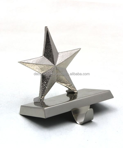 Soporte para Calcetines de Hierro/Aluminio de Diseño Más Reciente, Acabado en Níquel, para Decoración Navideña y del Hogar, Hecho a Mano - Product Image 4