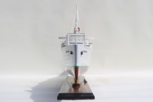 SS LEONARDO DA VINCI Casco Blanco |   Maqueta de Barco Crucero Italiano Hecha a Mano en Madera para Regalo Empresarial o Decoración del Hogar - Product Image 5