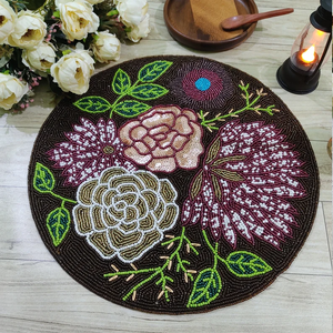 Set de table multicolore fait main avec perles, set de table perlé, 14 pouces, sets de table décoratifs perlés, cadeau pour elle, set de table brodé - Product Image 1