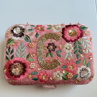 Ensemble collier et boucles d'oreilles brodées de perles roses, boîte à bijoux perlée avec emballage personnalisé en velours pour bagues et boucles d'oreilles