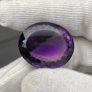 Ametista natural de corte ovalado, 65.87 quilates, piedra preciosa de gran tamaño, calidad AAA, con brillo, buen color, corte y pulido perfectos a precio económico. - Product Image 4