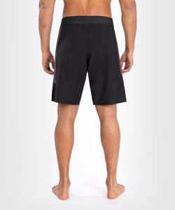 Pantalones Cortos Deportivos para Hombre, Negros con Estampado Geométrico Rojo, Sublimación, Secado Rápido, 100% Poliéster, Cintura Media, Cierre Elástico Lateral - Product Image 6
