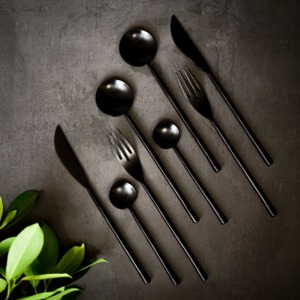 Ensemble de couverts modernes en métal noir mat, finition miroir haute brillance, passe au lave-vaisselle, couverts de mariage - Product Image 6