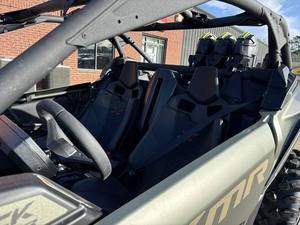 Véhicule tout-terrain 4x4 haute performance à deux places, type UTV, avec moteur turbo, très demandé - Product Image 3