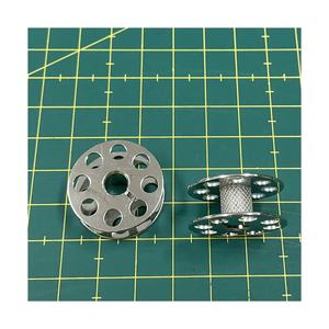 PIÈCES DE MACHINE À COUDRE INDUSTRIELLE 18034W CANETTE SLOTTED ARGENT POUR SINGER - Product Image 2