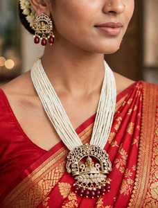 Conjunto de Collar con Colgante de Buda de Latón Chapado en Oro, Perlas de Imitación y Circonitas, para Mujer, Ideal para Fiestas, de la India (Rajasthan) - Product Image 1