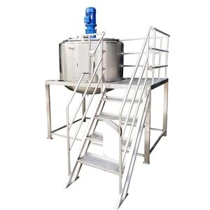 Réservoir de mélange horizontal et vertical pour spiritueux, fourni directement par l'usine, pour la transformation des boissons alcoolisées et l'ajustement des saveurs, à vendre - Product Image 4