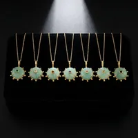 Collier pendentif artisanal ethnique plaqué or 18 carats en laiton avec pierres précieuses naturelles Amazonite, Quartz Rouge et Zircon Cubique – Design unique et tendance