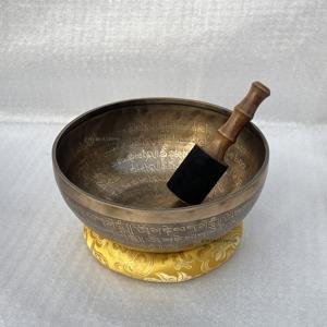 Cuenco tibetano de bronce original hecho a mano de alta calidad, personalizado, de aleación metálica, para meditación, sonido y terapia, martillado a mano. - Product Image 6
