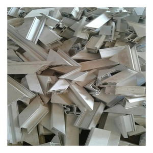 Déchets de tuyaux en UPVC recyclé et copeaux de profilés de fenêtres en PVC, couleur blanche et grise - Product Image 4