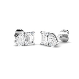 Boucles d'oreilles en diamant poire à deux pierres, 1,00 carat, diamant cultivé en laboratoire, en or 18 carats et platine - Product Image 1