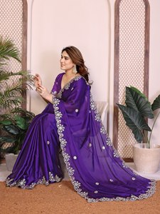 Sari de créateur haut de gamme extensible, infroissable, style moderne, avec bordure brodée florale riche |   Sari indien pour les fêtes de mariage - Product Image 3