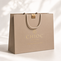 Sacs shopping en papier personnalisés avec logo imprimé et poignée en ruban pour cosmétiques, vêtements, chaussures, cadeaux, boutiques, vente en gros