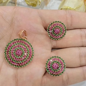 Conjunto de Pendientes y Colgante de Rubí y Esmeralda, Chapado en Oro de 22K, Joyería India Tradicional, Regalo de Boda para Mujer - Product Image 3