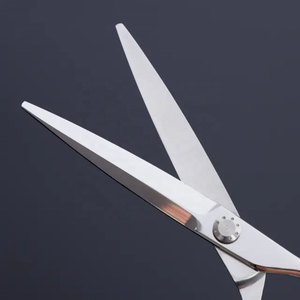 Tijeras de corte de pelo de peluquero extremadamente afiladas profesionales de gama alta Tijeras de peluquería de 6,5 pulgadas hechas de acero inoxidable - Product Image 4