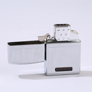 Briquet électronique portable en métal avec design USB Type-C rechargeable pour fumer des cigarettes, barbecue en plein air, usage extérieur - Product Image 2