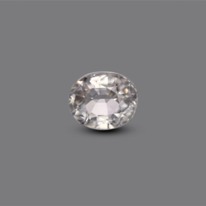 Green Amethyst Oval Cut Loose Gemstone-6.3 Carat Synthetic Peridot Garnet Color for Fine Jewelry - Product Image 1