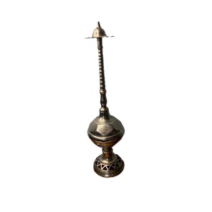 Aspersor de Agua Bendita de Latón de Primera Calidad, Estilo Tradicional, Acabado Dorado Brillante, Venta al por Mayor y Directo de Fábrica a Precios Económicos - Product Image 4