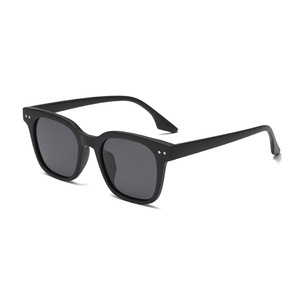 Gafas de Sol de Moda con Lentes Polarizadas TR90, Modelo 1028, Mezcla de Colores Limitada, Lentes TAC con Protección UV - Product Image 3