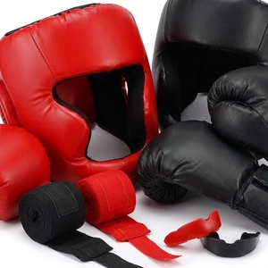 Ensemble de gants de boxe et de protège-tête en PU rouge et noir, équipement d'entraînement protecteur 16 oz avec bandages pour les mains et protège-dents - Product Image 3