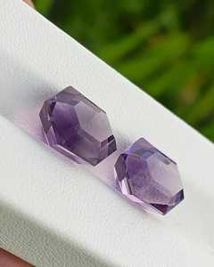 Par de amatistas naturales con corte hexagonal, gemas violeta púrpura de alta calidad, piedras sueltas para la fabricación de joyas, anillos y colgantes. - Product Image 1