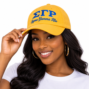 Gorra de Béisbol Amarillo Dorado con Bordado de Letras Griegas en Azul Rey, Visera Curva, Unisex, Deportiva, Casual, para Exteriores - Product Image 1