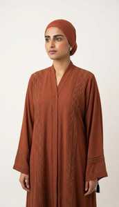 Abaya élégante avec broderies et pierres uniques, Abaya saoudienne en tissu Zoom Nida, semi-formelle pour un usage quotidien - Product Image 2
