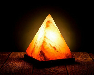 Lampe de sel de l'Himalaya rouge naturel, lumière chaude et scintillante, décoration d'intérieur, accent lumineux pour table, chambre, salon, méditation, cadeau, spa - Product Image 2
