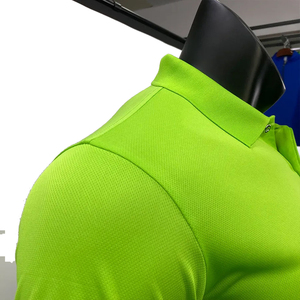 เสื้อเชิ้ตแขนสั้นสีเขียวมะนาวสำหรับผู้ชาย ผ้าถักสีพื้น สไตล์ลำลอง ทรงปกติ คอปกติดกระดุม ผ้าฝ้าย 100% ระบายอากาศได้ดี มีโลโก้ด้านหน้า - Product Image 3