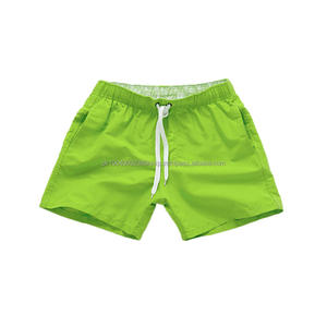 Nuevo modelo de pantalones vaqueros rasgados para hombre Ropa de calle para hombre Pantalones cortos de playa negros para hombre en stock 21 colores - Product Image 3