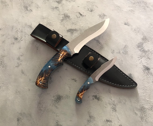 Ensemble de couteaux de chasse faits main sur mesure, lames fixes en acier à haute teneur en carbone avec manche en résine de cône de pin, étui en cuir, OEM ODM - Product Image 6
