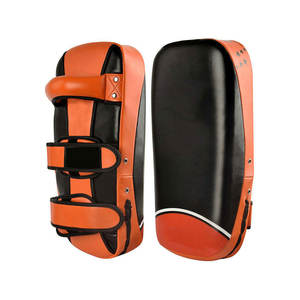 Coussinets de protection épais pour minimiser la force de l'impact, testés selon les normes de résistance et de durabilité. - Product Image 6