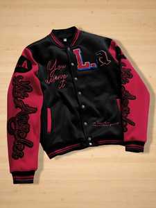 Veste universitaire noire et rouge de haute qualité avec logo brodé en chenille et manches en cuir, vente en gros personnalisée - Product Image 3