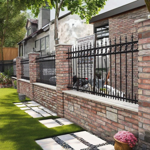 Panneaux de clôture en métal modernes, clôture en fer forgé pour l'extérieur, clôture de jardin décorative résistante à la rouille, solide et durable pour la maison - Product Image 1