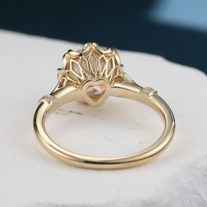 แหวนเพชรโมอิสซาไนต์ทรงกลม 8 ขา ดีไซน์เฉพาะตัว แหวนเงินแท้ 925 แหวนแต่งงานสั่งทำพิเศษ - Product Image 4