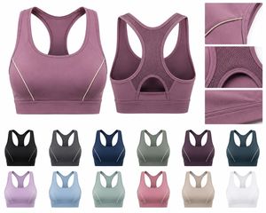 เสื้อชั้นในกีฬาผู้หญิงสีดำแบบ Racerback คอกลม รองรับทรงได้ดี ระบายอากาศได้ดี เป็นมิตรกับสิ่งแวดล้อม เหมาะสำหรับโยคะและออกกำลังกาย ผลิตจากโพลีเอสเตอร์/ไนลอน ดีไซน์ไร้ตะเข็บ - Product Image 6