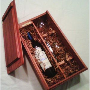 Caja de Presentación de Vino de Madera Maciza Personalizable, Soporte para Botellas de Vino con Sacacorchos y Compartimento para Copas, Empaque de Regalo de Madera para Vino - Product Image 1