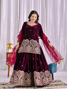 Robe Anarkali traditionnelle indienne et pakistanaise pour femmes, en velours brodé, longueur au sol, coupe régulière, style hiver, robe de mariage - Product Image 6
