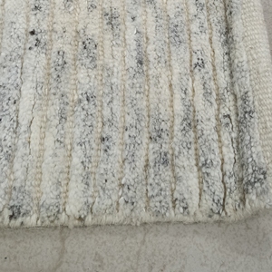 Tapis en laine de Nouvelle-Zélande 3/25 noué à la main, écologique, motif géométrique moderne, poils courts, épaisseur moyenne - Product Image 2