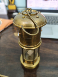 โคมไฟทองเหลืองโบราณพร้อมกระจกสีขาว - Product Image 5