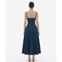 Robe longue en satin noir Midnight Noir à coupe biais