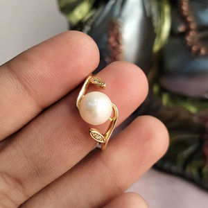 Anillo Abierto de Perla de Agua Dulce, Anillo Ajustable para Dedo, Joyería de Perla Chapada en Oro, Talla Única, Anillo Redimensionable - Product Image 1