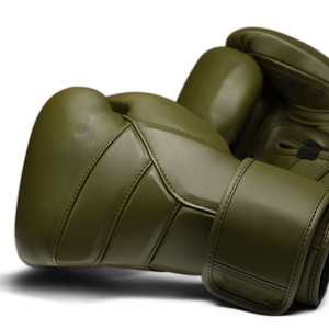 Sac d'entraînement en cuir professionnel et gants de kick-boxing personnalisés avec logo OEM - Product Image 1