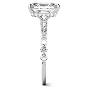 Anillo de Compromiso, Boda o Promesa con Moissanita de Corte Radiante de 7.5mm, Halo, Plata de Ley 925, Bañado en Oro Rosa, Engaste de Garras - Product Image 4
