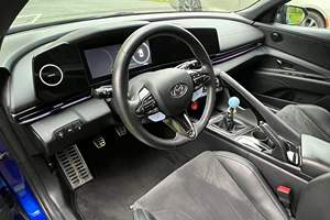 Hyundai <span class=keywords><strong>Elantra</strong></span> N <span class=keywords><strong>2022</strong></span> Usado en Buen Estado, 6 Velocidades, <span class=keywords><strong>Azul</strong></span> Intenso, Diferencial de Deslizamiento Limitado - Product Image 2