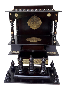 Mandir hindú para pooja con trabajo artesanal único en latón, templo de madera negra para oración en el hogar - Altar de madera duradero para devociones diarias - Product Image 3